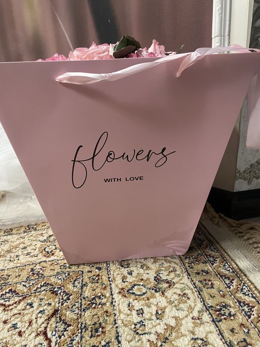 Цветы срочно продам