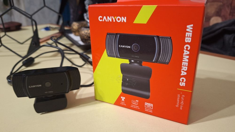 Full HD уебкамера за стрийминг ”на живо” Canyon C5