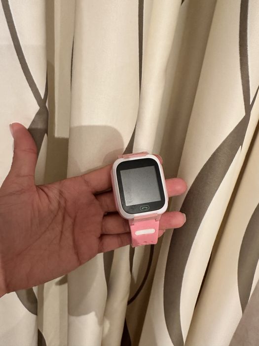 Наручный смарт - браслет часы , детские.