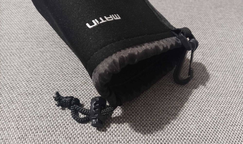 Неопренов калъф за обектив Matin размер 14 х 10см.