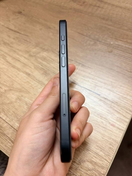 iPhone 16 yangi holatda