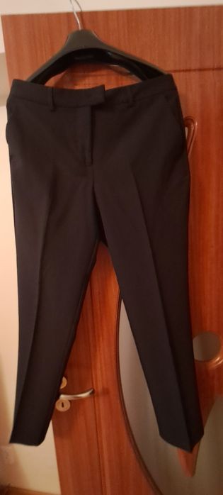 Vand pantaloni noi OVS