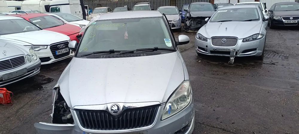 Dezmembrari / Dezmembrez Skoda Fabia 2 (5J, 542) [Fabr 2007-2014] 1.6 TDI CAYC cutie viteze manuala cod culoare LA7W