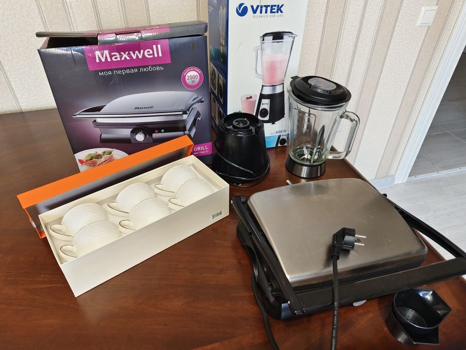 Электрогрильница соковыжималка чашки