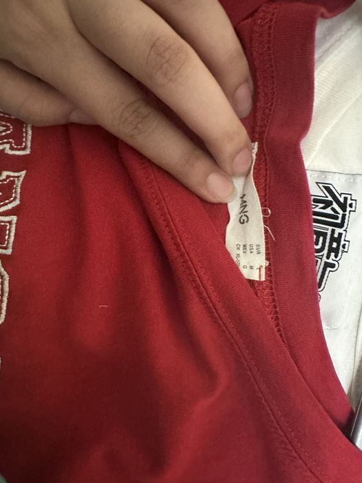 Продам футболки (M-L)