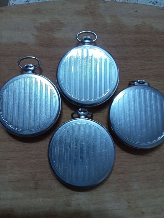 Продам карманные часы Молния (1950-60-е годы)