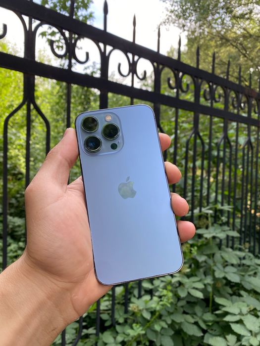 Iphone 13 pro.                 .