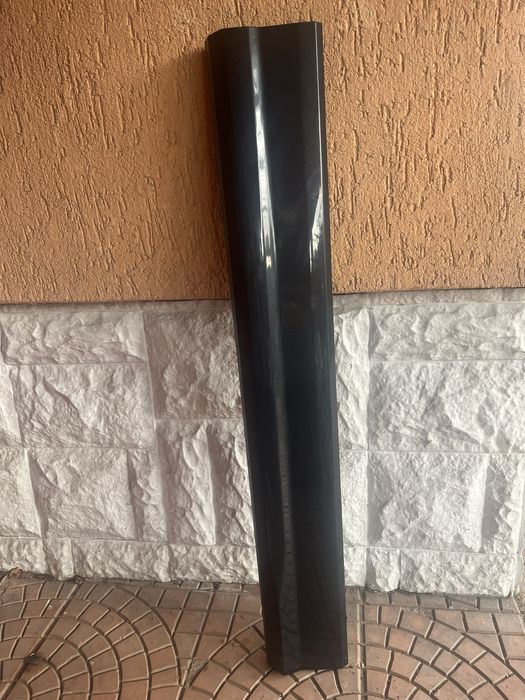 Предна дясна лайсна на вратата за Ауди Audi Q2