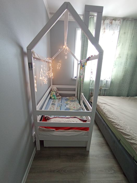 Продам детскую кровать домик / шалаш