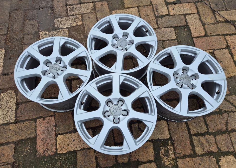 Set 4buc jante originale aliaj Audi R17 - 8Jx17H2 ET39 5x112