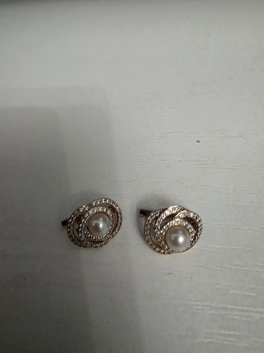 Серьги золототые