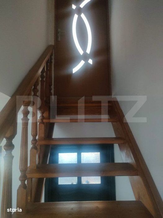 Casa cu 4 camere, 100mp, Siret