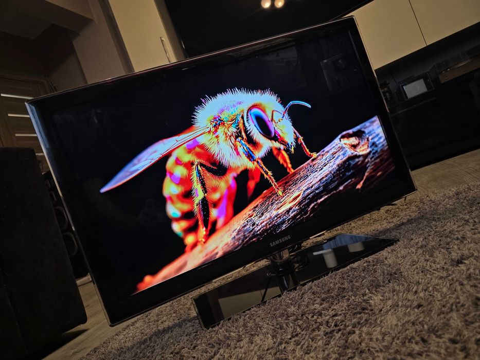 Televizor SAMSUNG 82cm FULL HD , SLIM , UE32D5500