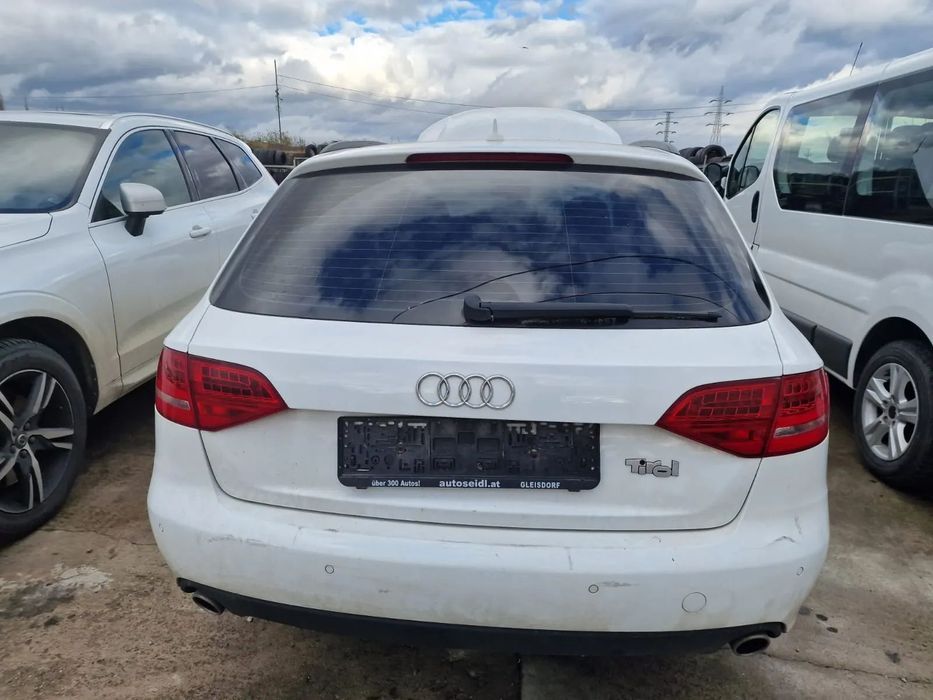 Dezmembram Audi A4 B8, an 2011, 2.7 TDI euro 5 cod CGK, cutie manuala