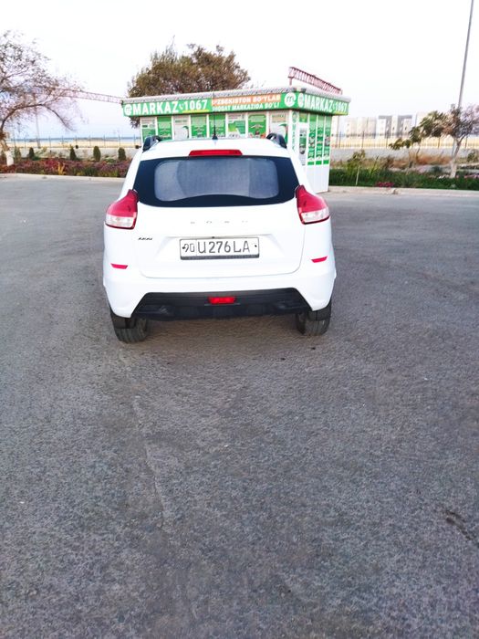 Афтомамиль Лада Икрей