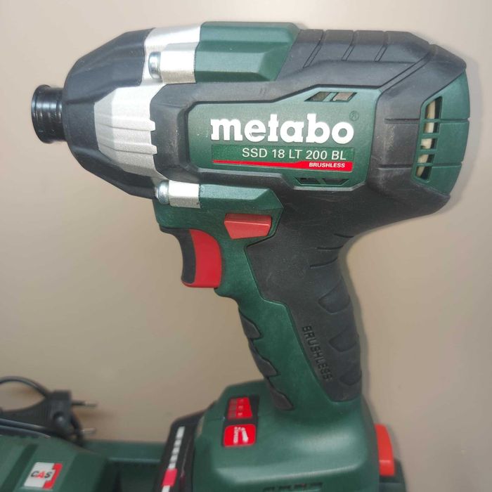 Мощен безчетков комплект METABO 18V
