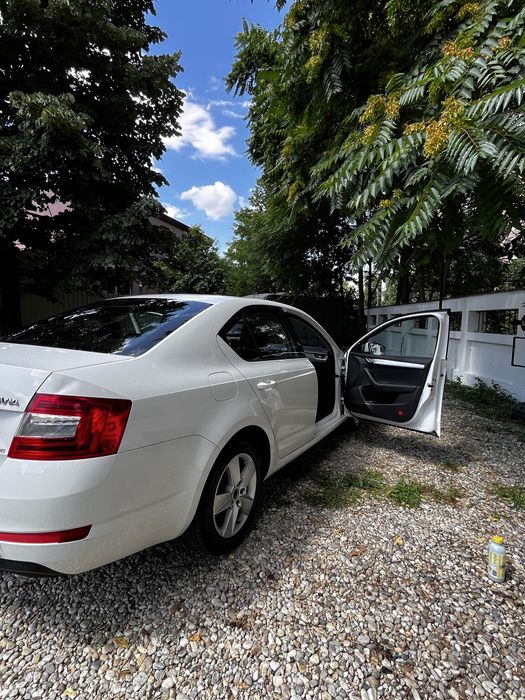 SKODA Octavia 2014 — imagine 3