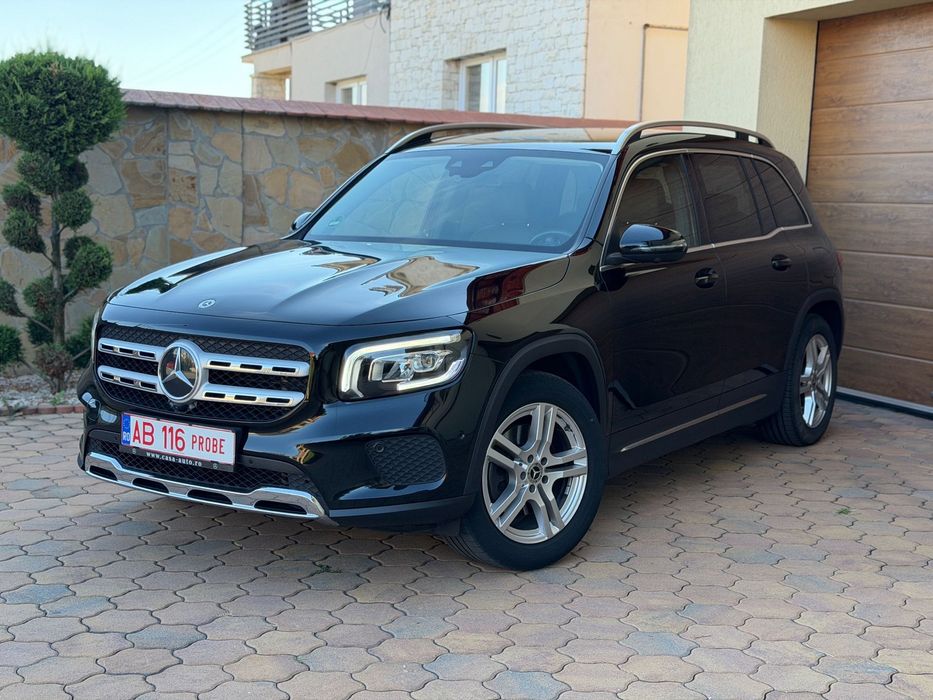 Mercedes-Benz GLB 220d 4 Matic / camere 360 / piele maro / TVA deductibil / finantare
