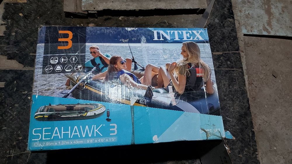 Лодка надувной в идеальной состояний