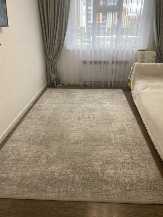 Продам ковер, тюль и шторы