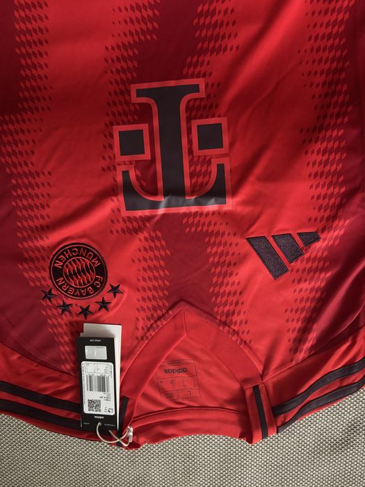 Нова футболна тениска Bayern Munchen