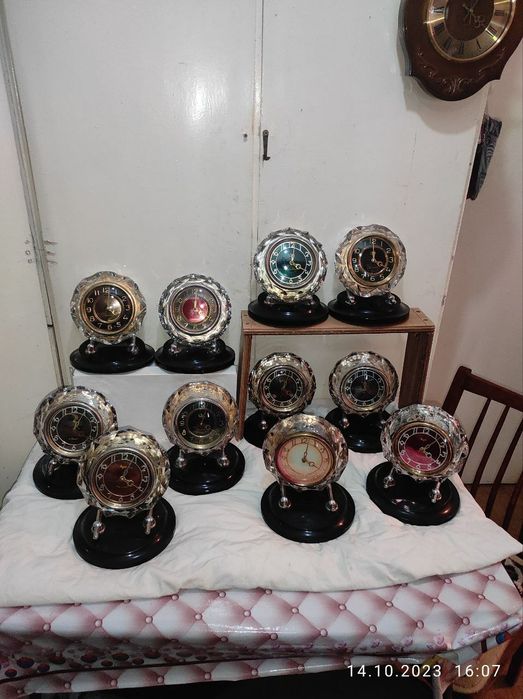 Продаю хрустальные часы