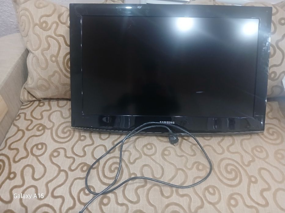 Продается телифизор Самсунг,телевизор старый, но отлично работающий