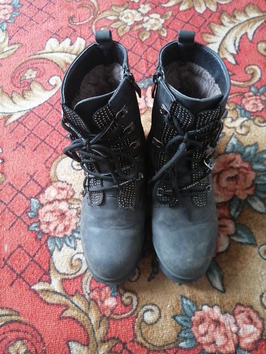 Продам детскую обувь, для девочек.