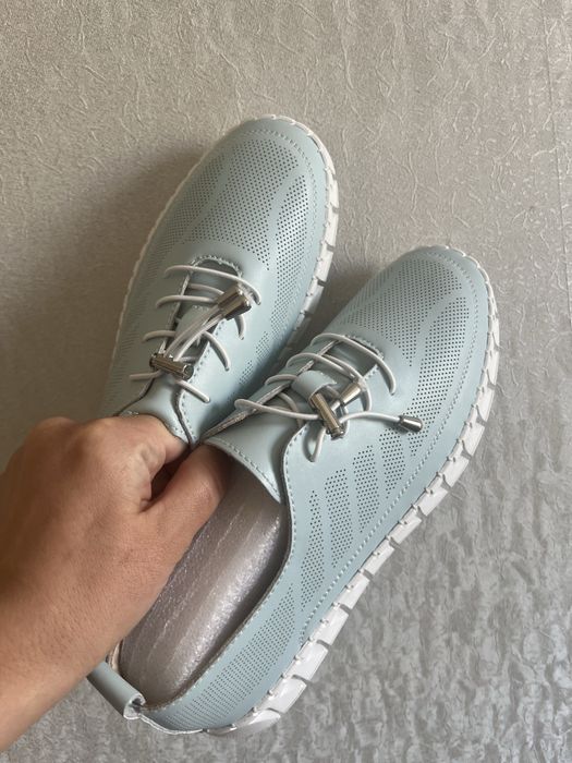 Обувь новая. На 39 размер.