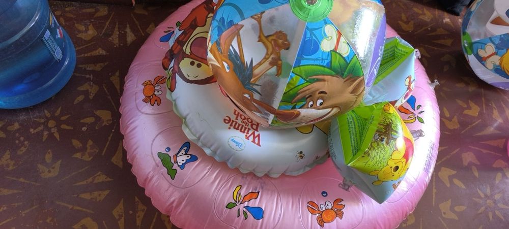 Надувные круги, мячи