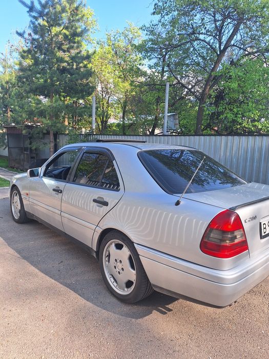 Продам Мерседес С 202