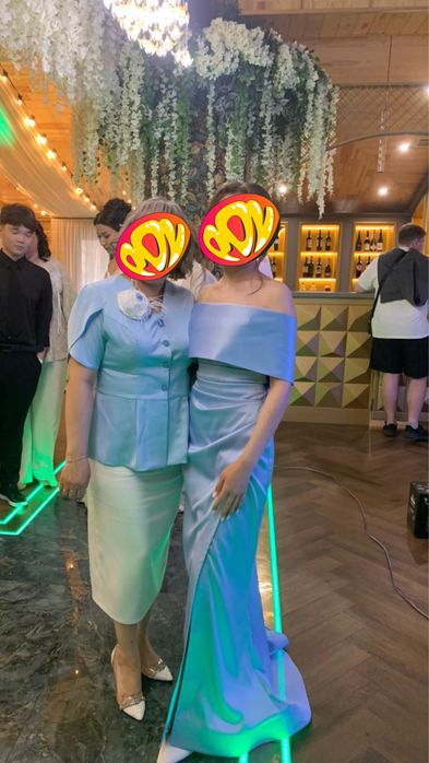 вечернее голубое платье