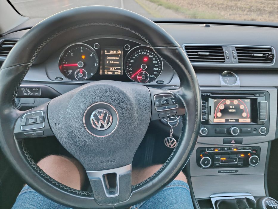 VOLKSWAGEN Passat 2011 — imagine 4