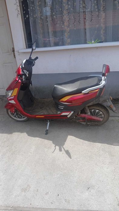 Scuter motor electric