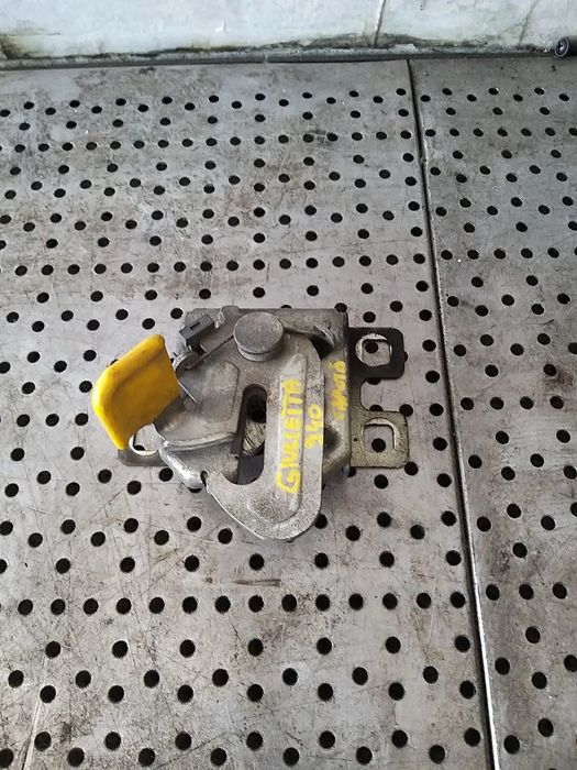 Broasca capota alfa romeo giulietta 940