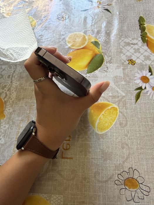 Iphone 14 pro dark purple