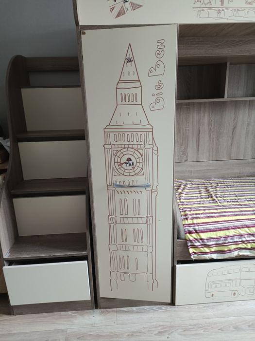 Двух ярусная кровать