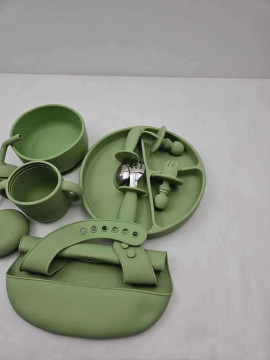 Set hranire bebelusi 10 piese, silicon alimentar, verde