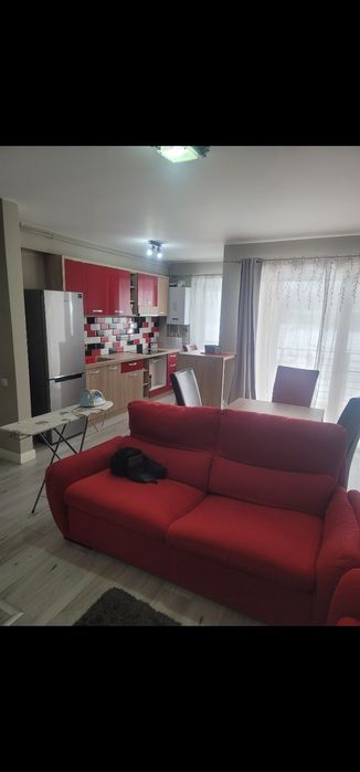 Închiriez ap. Muzeul Apei, Floresti  2 camere, 50mpparcare inclusă.