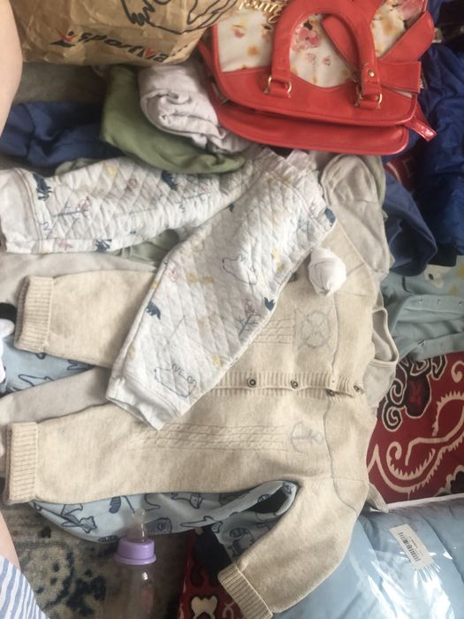 Отдам даром вещи срочно