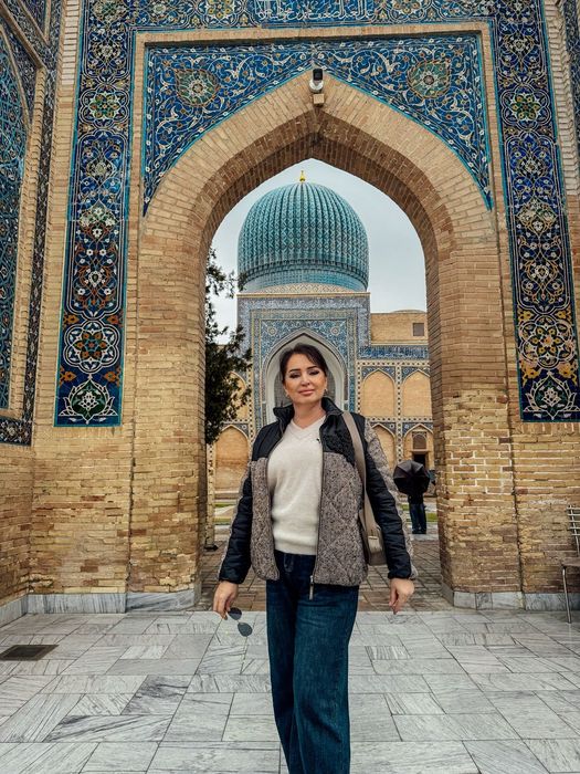 Гид Гульнора по Самарканду и Шахрисабз на машине Киа Сонет