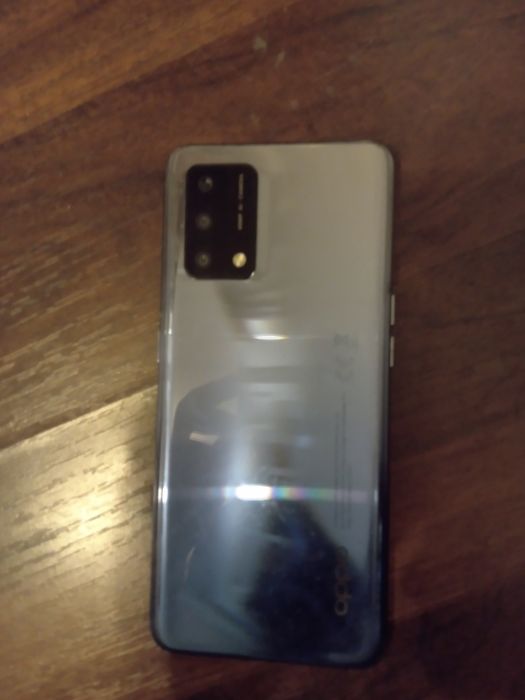 Vând telefon oppo blokat