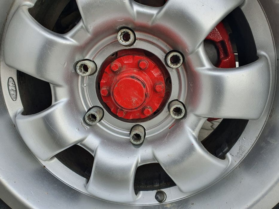 Piulițe prezoane auto cu cap imbus tip antifurt M12 x 1.5