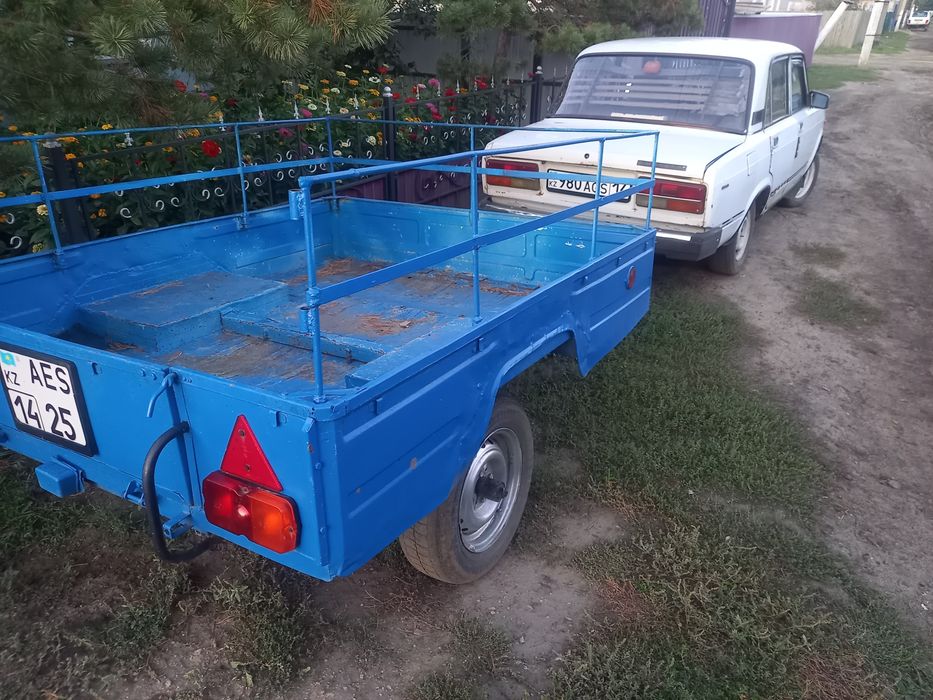 Продам жигули с прицепом