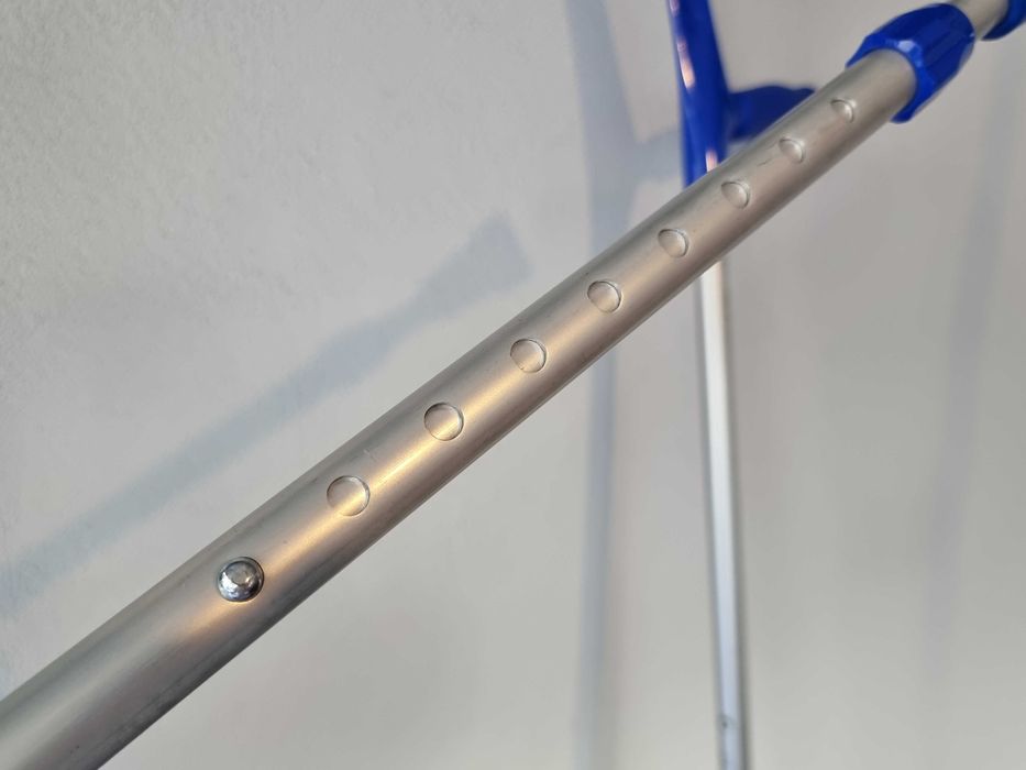 Carje reglabile antebrat, aluminiu, cu maner silicon