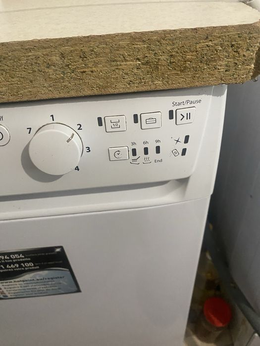 Продам посудомоечную машину