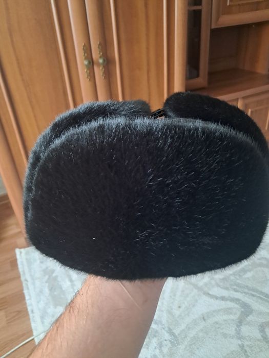 Продадим шапку мужскую
