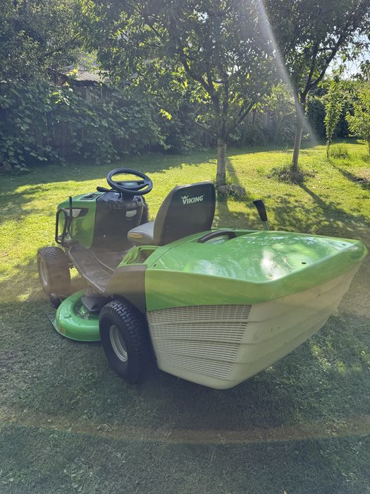 Tractoras tuns iarba/gazon Viking Stihl ca nou