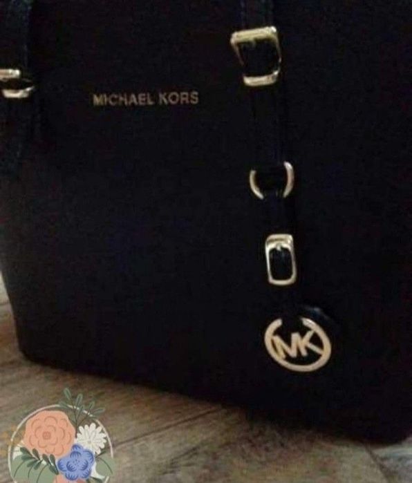 Geanta MK import Italia, logo metalic auriu, saculet, etichetă