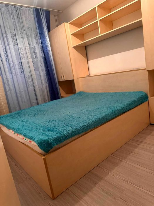Închiriez apartament
